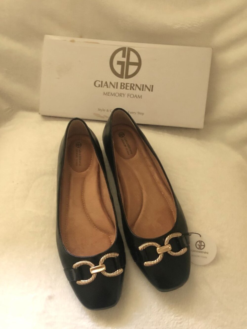 GIANI BERNINI Black Memory Foam Ballet Flats Polished Gold Chain Accent US 8M